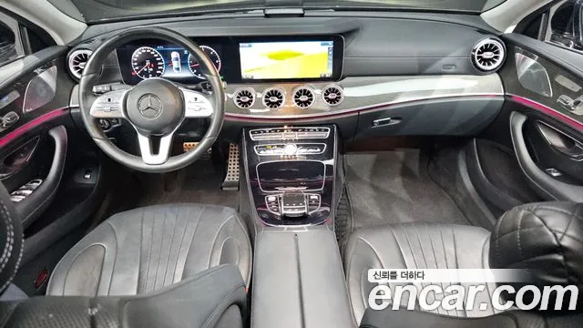 Mercedes-Benz CLS-класс — интерьер
