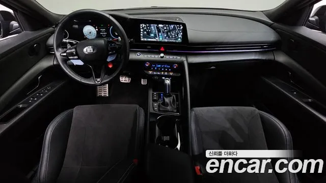 Hyundai Elantra — интерьер