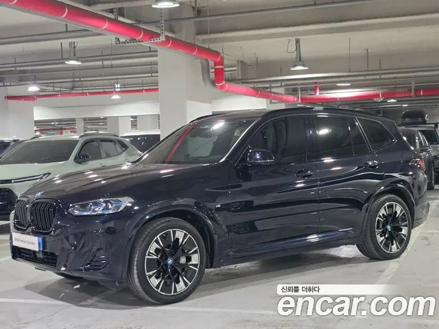 BMW iX3