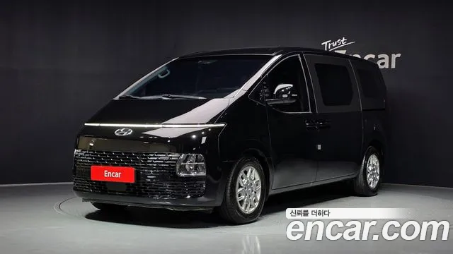 Hyundai Staria