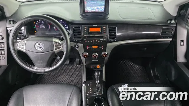 KG Mobility Korando — интерьер