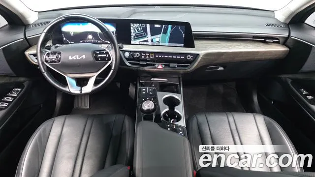 Kia K8 — интерьер