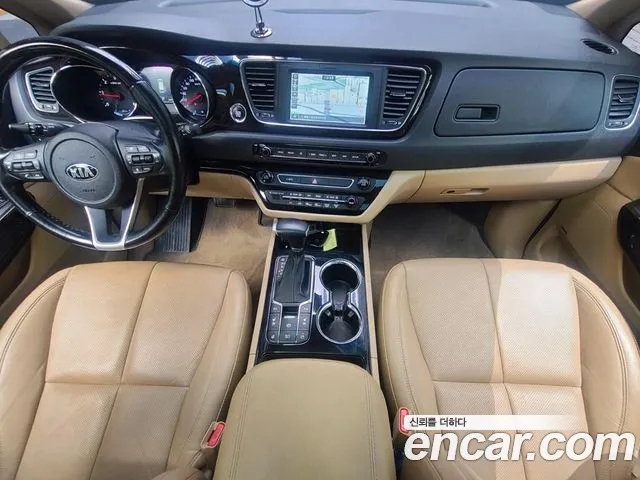 Kia Carnival — интерьер