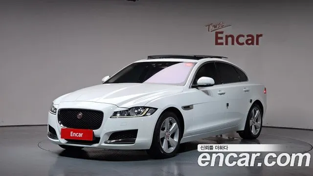 Jaguar XF