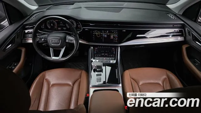 Audi Q7 — интерьер