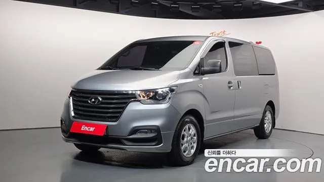 Hyundai Starex