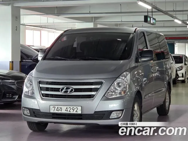 Hyundai Starex
