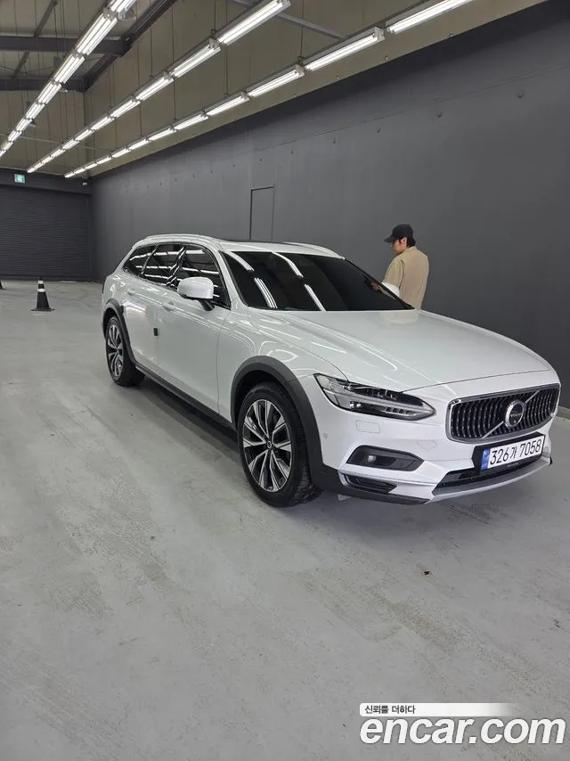 Volvo V90
