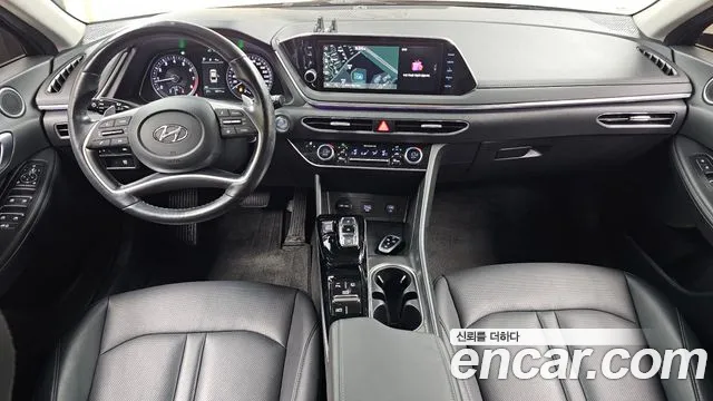 Hyundai Sonata — интерьер