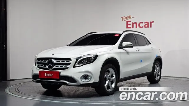 Mercedes-Benz GLA-класс