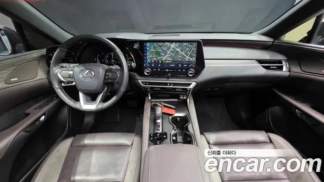 Lexus RX — интерьер