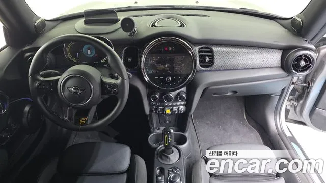 MINI Cooper — интерьер