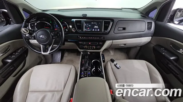 Kia Carnival — интерьер