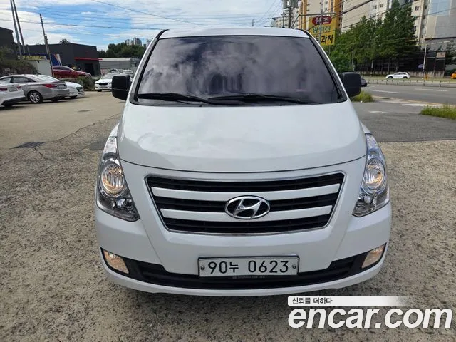 Hyundai Starex