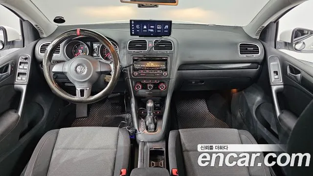 Volkswagen Golf — интерьер