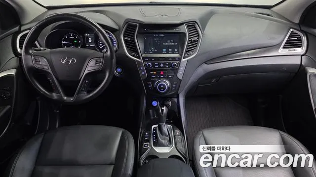 Hyundai Santa Fe — интерьер