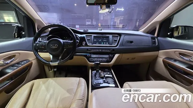 Kia Carnival — интерьер