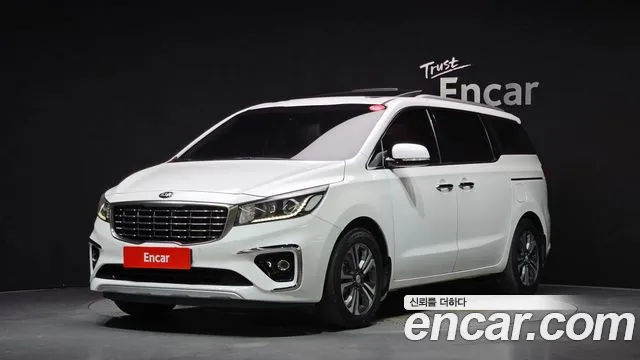 Kia Carnival — экстерьер