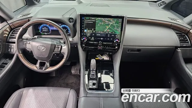 Toyota Alphard — интерьер