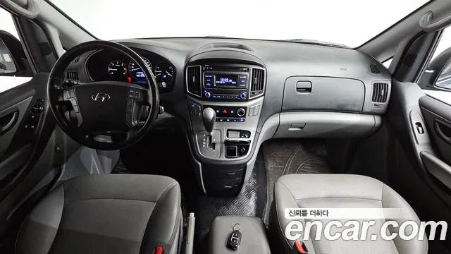 Hyundai Starex — интерьер