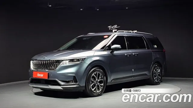Kia Carnival — экстерьер