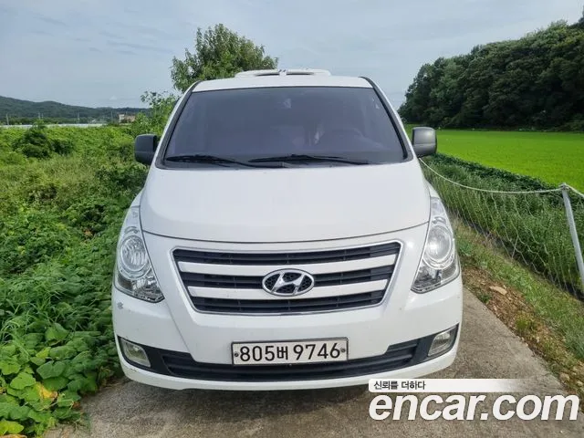 Hyundai Starex