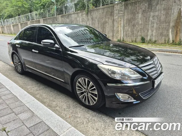 Hyundai Genesis