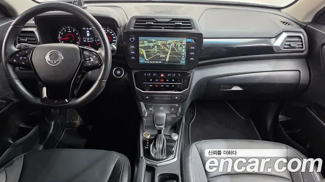 KG Mobility Tivoli — интерьер