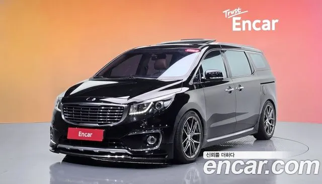 Kia Carnival — экстерьер