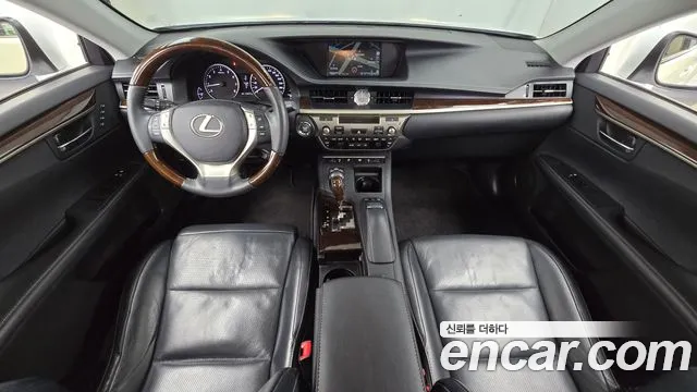 Lexus ES — интерьер
