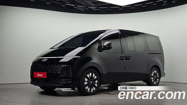 Hyundai Staria