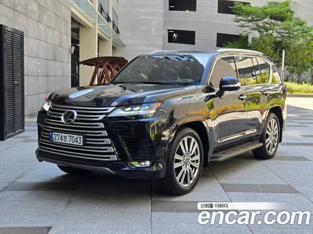 Lexus LX