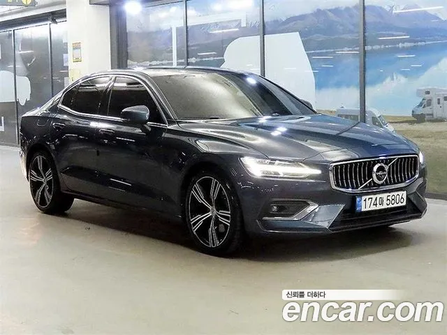 Volvo S60 — экстерьер