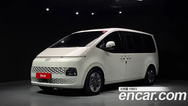 Hyundai Staria