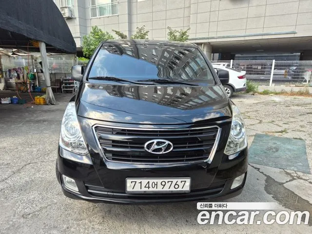 Hyundai Starex