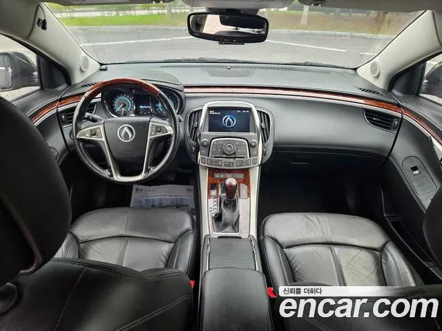 Chevrolet Korea Alpheon — интерьер