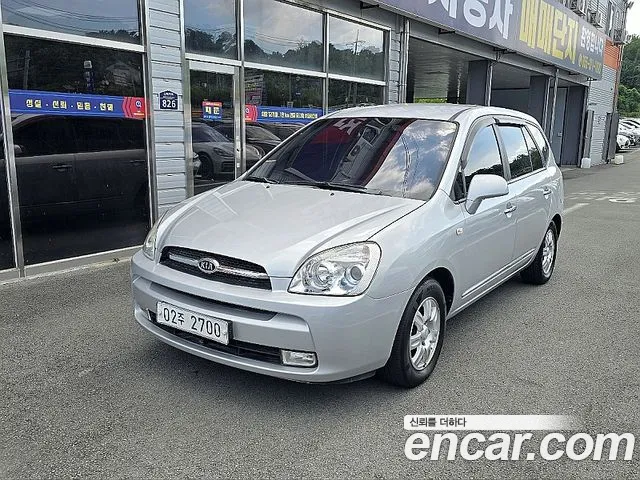 Kia Carens — экстерьер