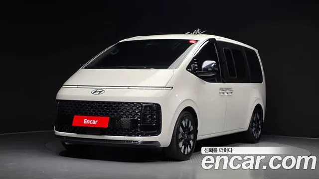 Hyundai Staria