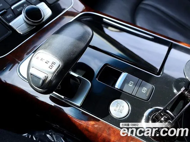Audi A8 — интерьер