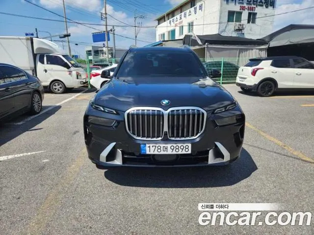 BMW X7