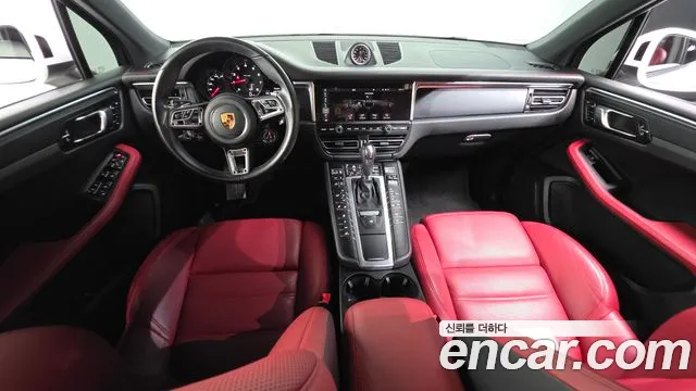 Porsche Macan — интерьер