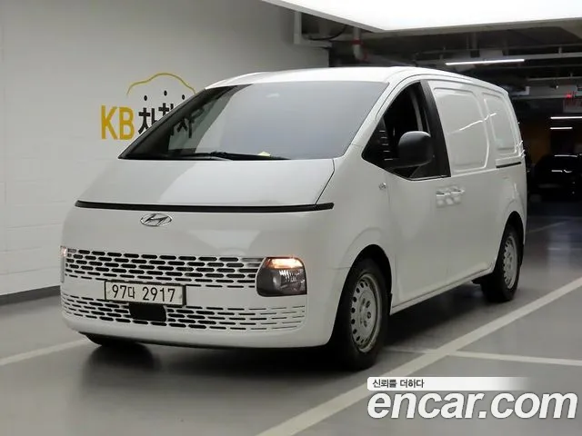 Hyundai Staria