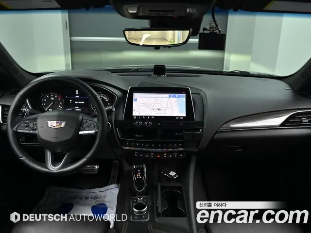 Cadillac CT5 — интерьер