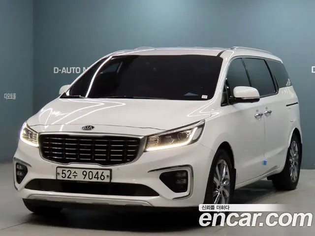 Kia Carnival — экстерьер