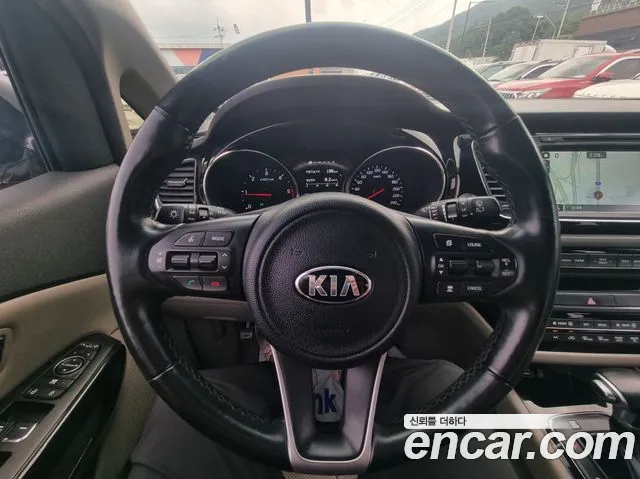 Kia Carnival — интерьер