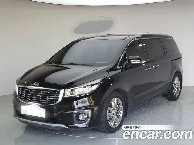 Kia Carnival — экстерьер