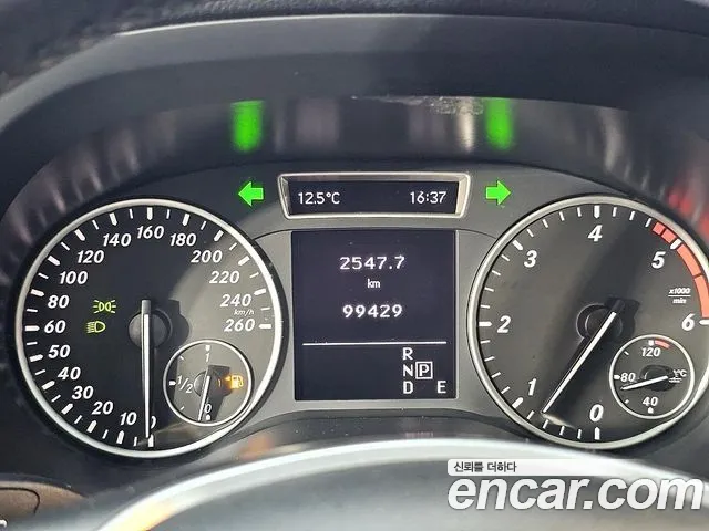 Mercedes-Benz B-класс — интерьер