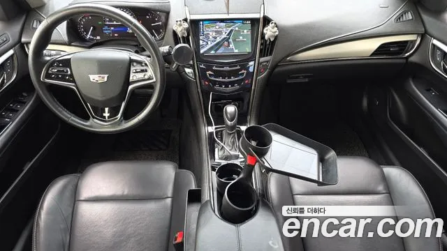 Cadillac ATS — интерьер