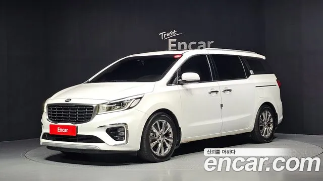 Kia Carnival — экстерьер