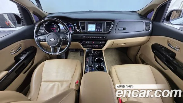 Kia Carnival — интерьер